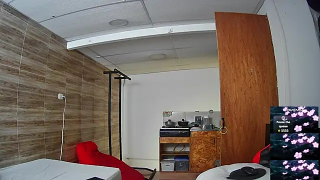 angelicious  online show from 11.12.25