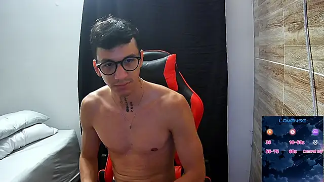 angelicious  online show from 04.10.26