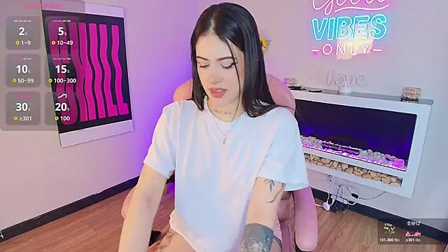 Alice Vixen online show from 03.04.26