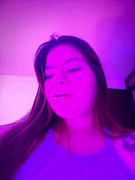 Snapshot of Yaqui_elle chatting on 01.08.26 Yaqui elle online show from 01.08.26