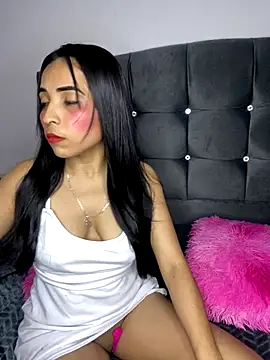 Snapshot of Rosa_25x chatting on 09.24.25 Rosa 25x online show from 09.24.25