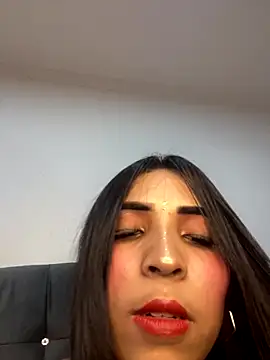 Snapshot of Rosa_25x chatting on 10.19.25 Rosa 25x online show from 10.19.25