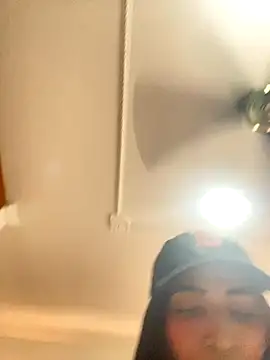 Snapshot of Rosa_25x chatting on 11.18.25 Rosa 25x online show from 11.18.25