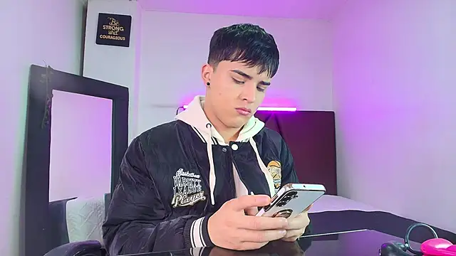 Lucass love online show from 10.11.25