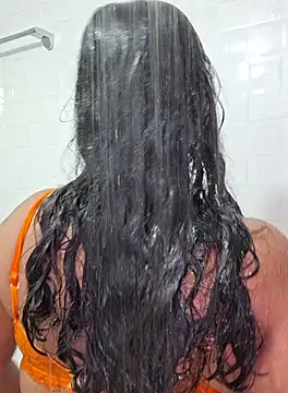 Snapshot of Bristy- chatting on 09.24.25 Bristy- online show from 09.24.25