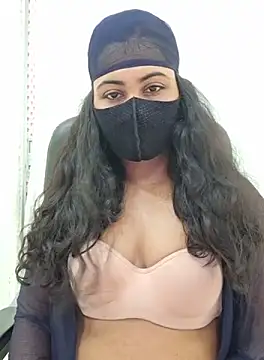 Snapshot of Bristy- chatting on 09.26.25 Bristy- online show from 09.26.25