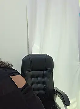 Snapshot of Bristy- chatting on 09.27.25 Bristy- online show from 09.27.25