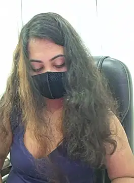 Snapshot of Bristy- chatting on 10.08.25 Bristy- online show from 10.08.25