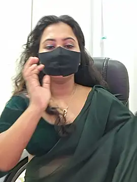 Snapshot of Bristy- chatting on 10.18.25 Bristy- online show from 10.18.25