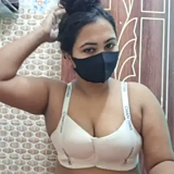 Snapshot of Bristy- chatting on 11.12.25 Bristy- online show from 11.12.25