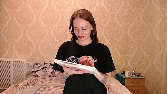 Kitkaat00 online show from 11.30.25