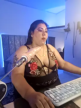 AndreaKinky online show from 10.14.25