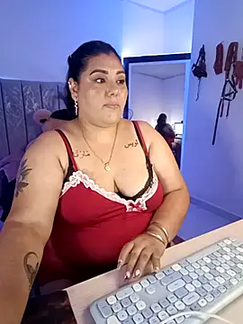 AndreaKinky online show from 10.20.25