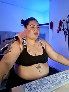 AndreaKinky online show from 11.13.25