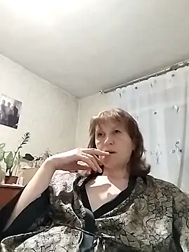 Flower2931 online show from 04.04.26