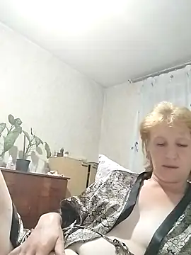 Flower2931 online show from 06.30.26