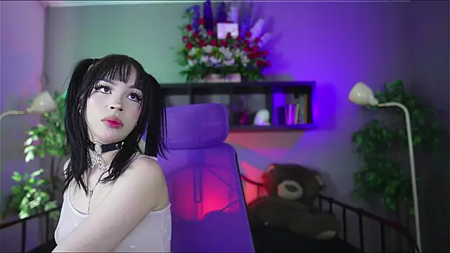 Sabrina bloom online show from 11.07.25