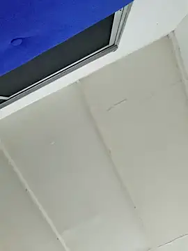 Snapshot of jhoi95 chatting on 12.14.25 jhoi95 online show from 12.14.25