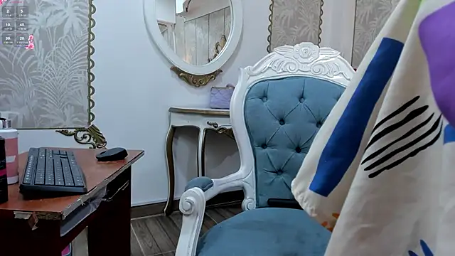 Snapshot of Scarlet__Milff chatting on 11.04.25 Scarlet Milff online show from 11.04.25