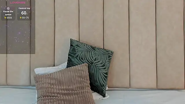  Zahiira  online show from 01.10.26