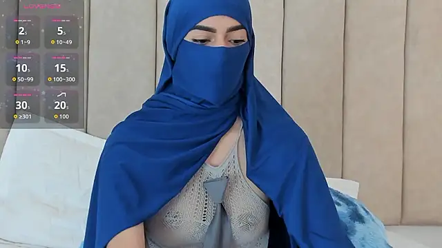  Zahiira  online show from 03.05.26