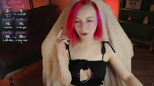 NaomiYoru online show from 01.31.26