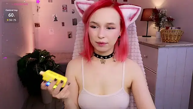 NaomiYoru online show from 04.07.26