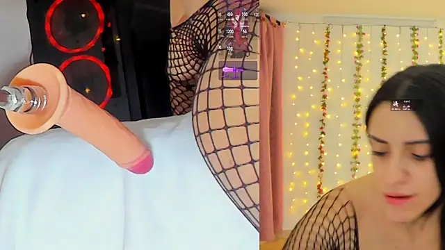 Snapshot of Kitty__Rose__ chatting on 10.14.25 Kitty Rose online show from 10.14.25