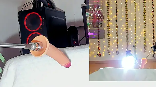 Snapshot of Kitty__Rose__ chatting on 11.15.25 Kitty Rose online show from 11.15.25