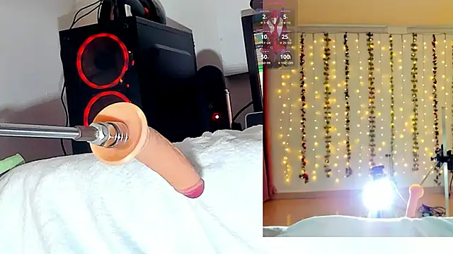 Snapshot of Kitty__Rose__ chatting on 11.16.25 Kitty Rose online show from 11.16.25