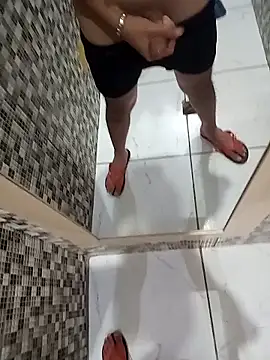 Snapshot of Alejandro260785 chatting on 01.05.26 Alejandro260785 online show from 01.05.26