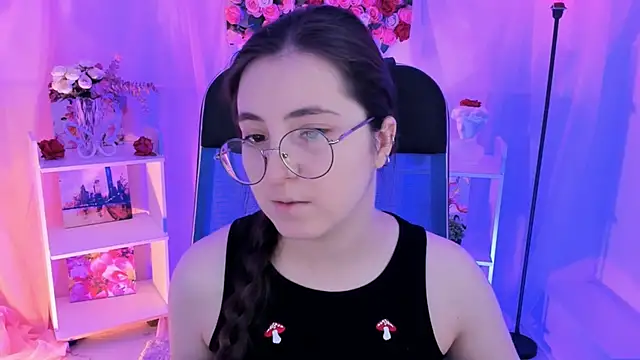 VirtuallVoyant online show from 10.17.25