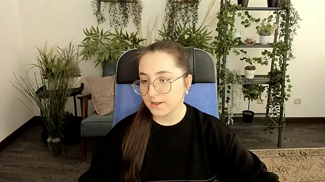 VirtuallVoyant online show from 11.28.25