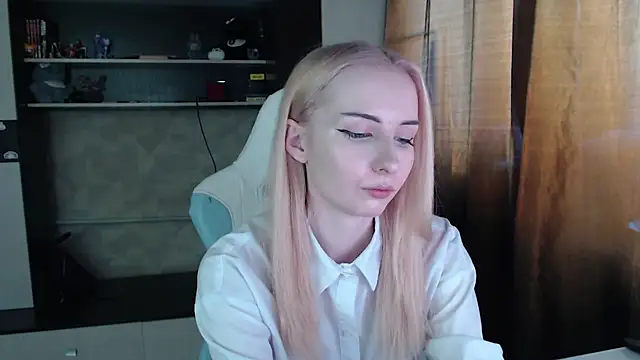 Cutti Crystal online show from 04.02.26