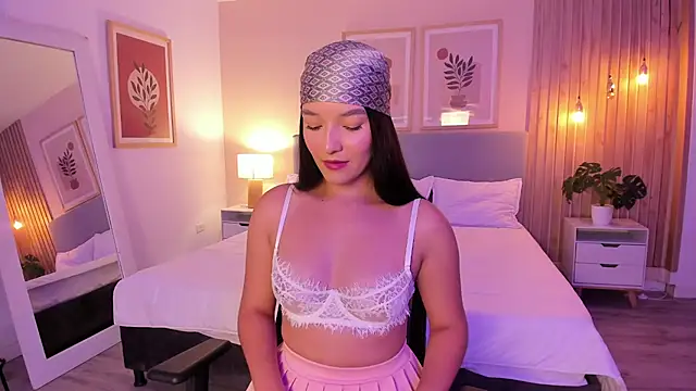 Snapshot of AuroraEvanss chatting on 11.11.25 AuroraEvanss online show from 11.11.25