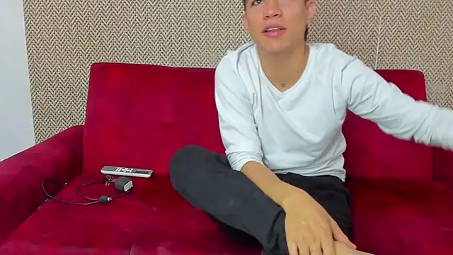 Snapshot of willy_sexxx18 chatting on 01.31.26 willy sexxx18 online show from 01.31.26