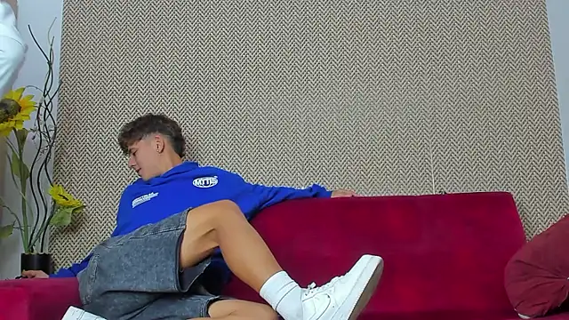 Snapshot of willy_sexxx18 chatting on 02.19.26 willy sexxx18 online show from 02.19.26