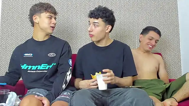 Snapshot of willy_sexxx18 chatting on 02.22.26 willy sexxx18 online show from 02.22.26