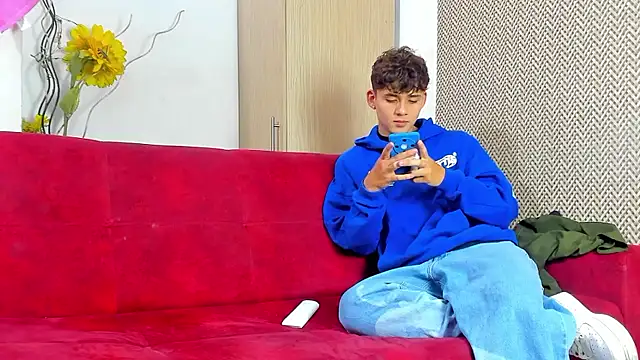 Snapshot of willy_sexxx18 chatting on 02.28.26 willy sexxx18 online show from 02.28.26