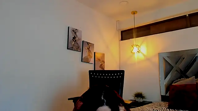 Rossi ss1 online show from 10.04.25