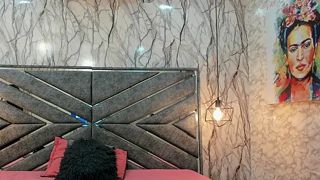 SASHA BROWNIE   online show from 12.02.25