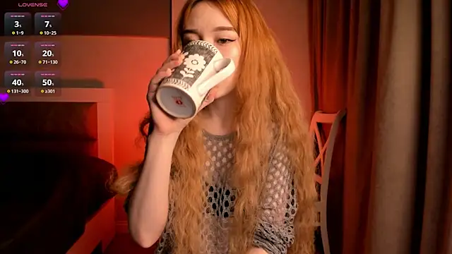 Clarity Yumi online show from 10.19.25