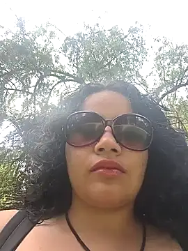 Snapshot of Yaya_watson chatting on 05.23.26 Yaya watson online show from 05.23.26