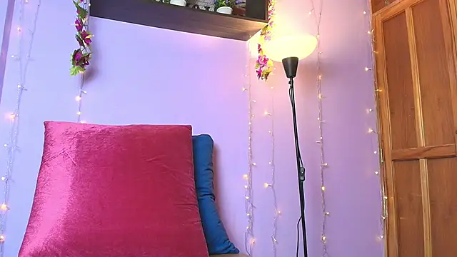 Snapshot of Dafne_Mel chatting on 11.06.25 Dafne Mel online show from 11.06.25