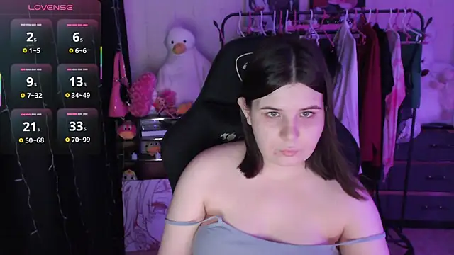 Snapshot of AmyVibess chatting on 06.28.26 AmyVibess online show from 06.28.26