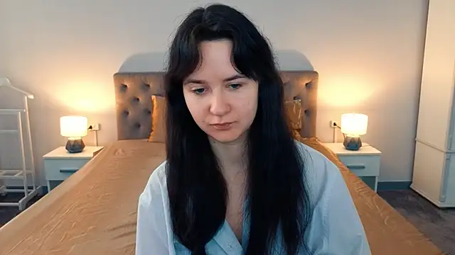 BerryDiva online show from 04.03.26