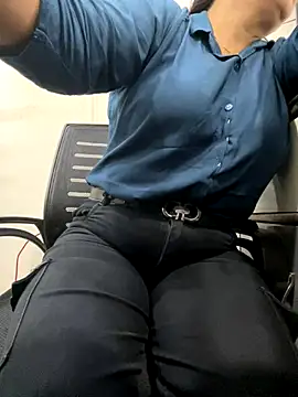 Snapshot of hot_bhabhi69 chatting on 09.19.25 hot bhabhi69 online show from 09.19.25