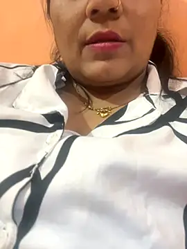 Snapshot of hot_bhabhi69 chatting on 10.13.25 hot bhabhi69 online show from 10.13.25