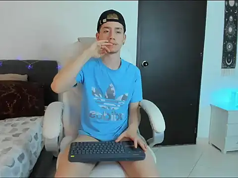 ThiagooJames online show from 02.22.26