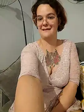 DadoTigresse online show from 10.18.25